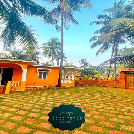 Coco Teros Resort Мандрем Екстериор снимка