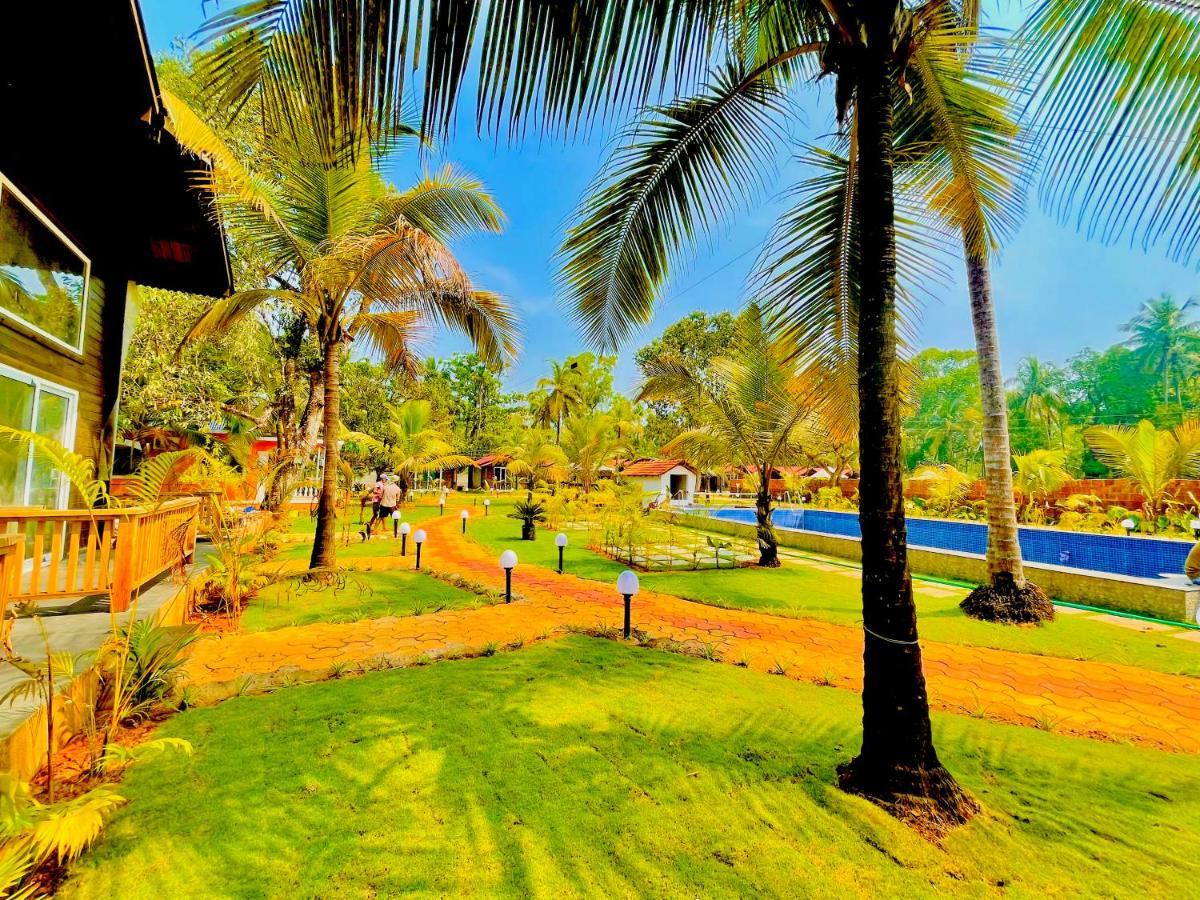 Coco Teros Resort Мандрем Екстериор снимка