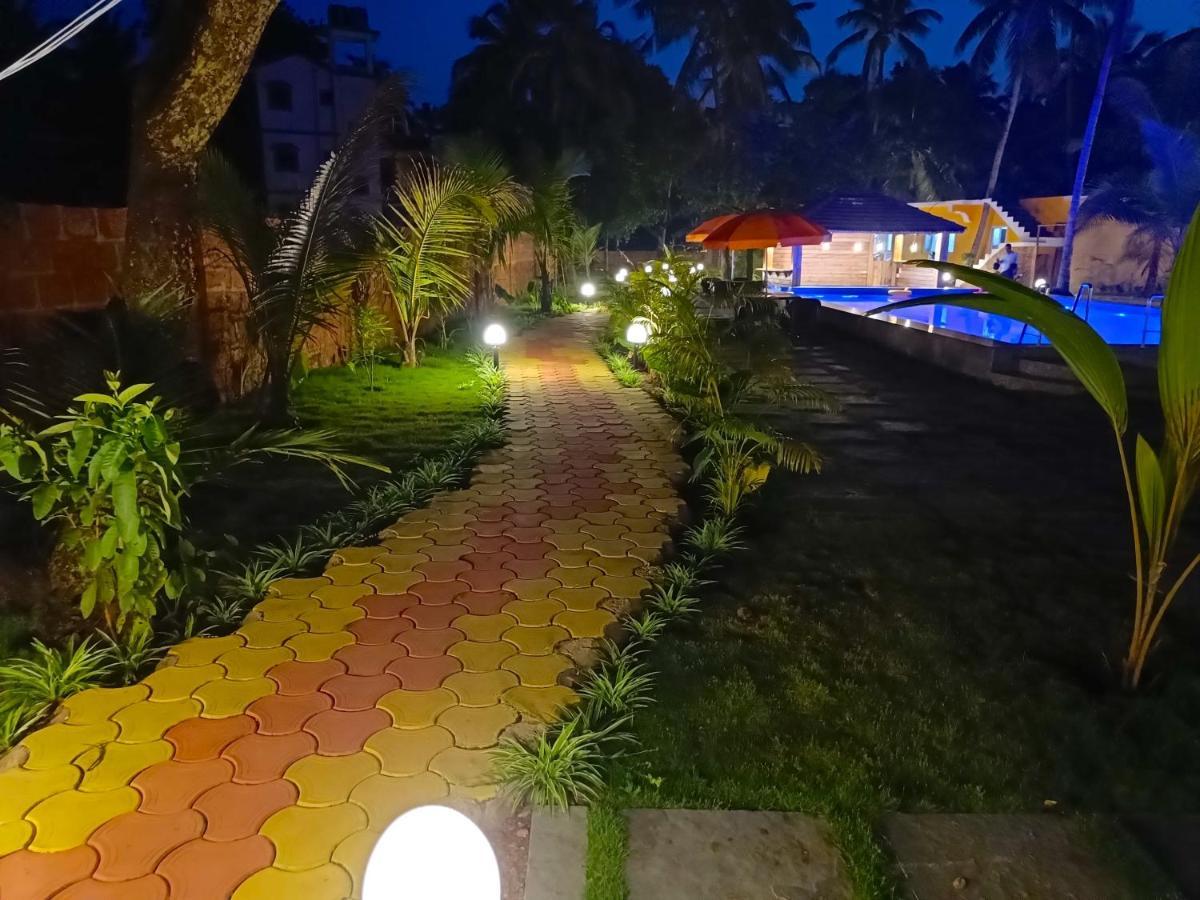 Coco Teros Resort Мандрем Екстериор снимка