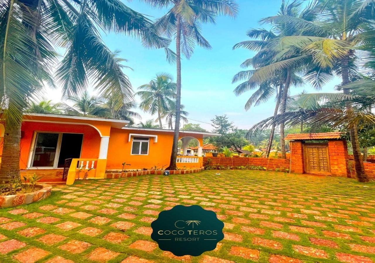 Coco Teros Resort Мандрем Екстериор снимка