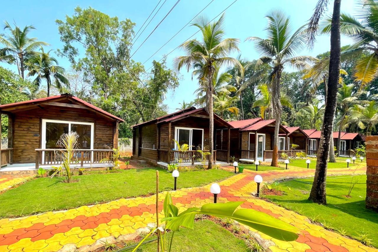 Coco Teros Resort Мандрем Екстериор снимка