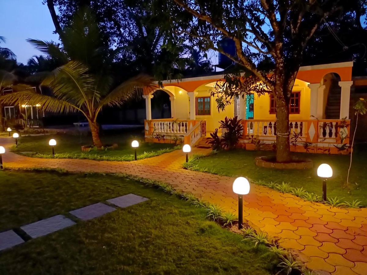 Coco Teros Resort Мандрем Екстериор снимка